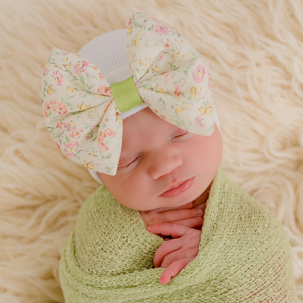 What to Look for When Selecting Baby Clothes