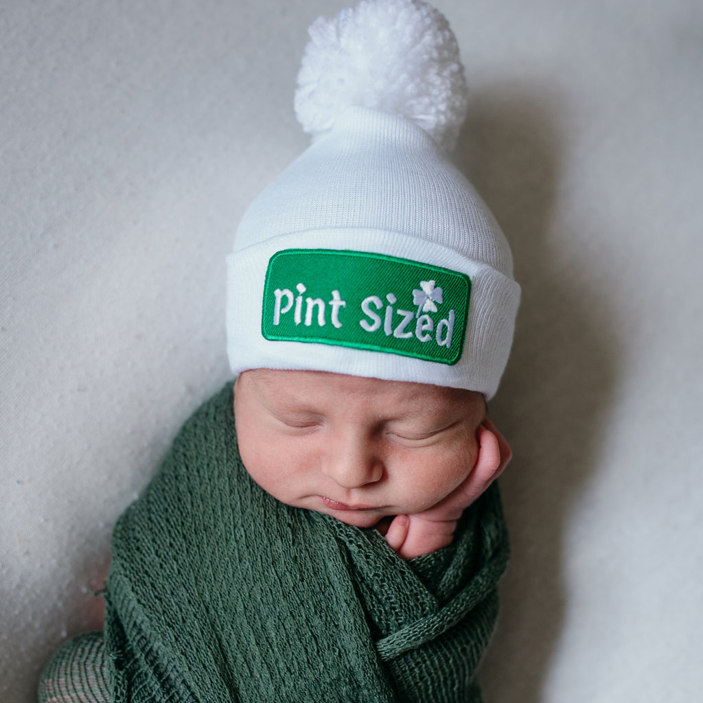 Little Pint Irish White Pom Pom Newborn Hospital Beanie Hat, Gender Neutral Infant Hat Newborn Hat